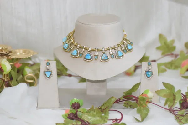 Green_Brass_Necklace_Set_For_Women
